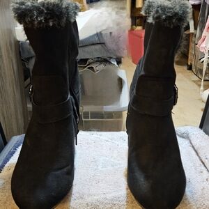 Dana Buchman faux fur lined boots